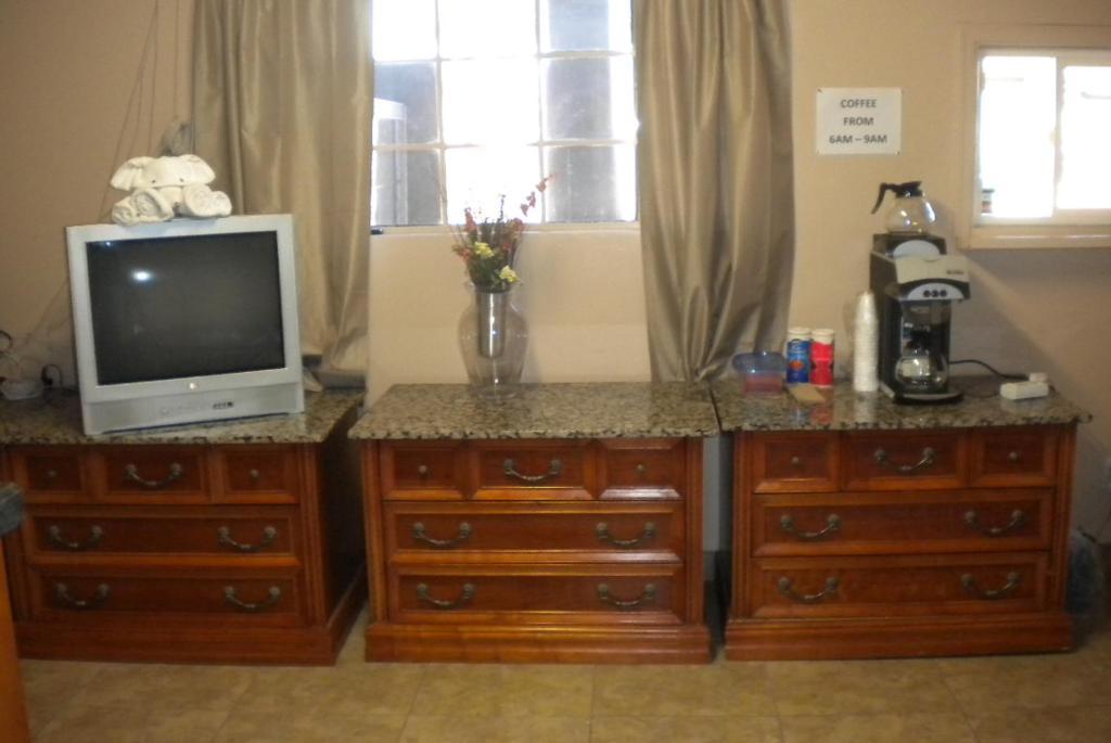 Payless Inn Phoenix Extérieur photo